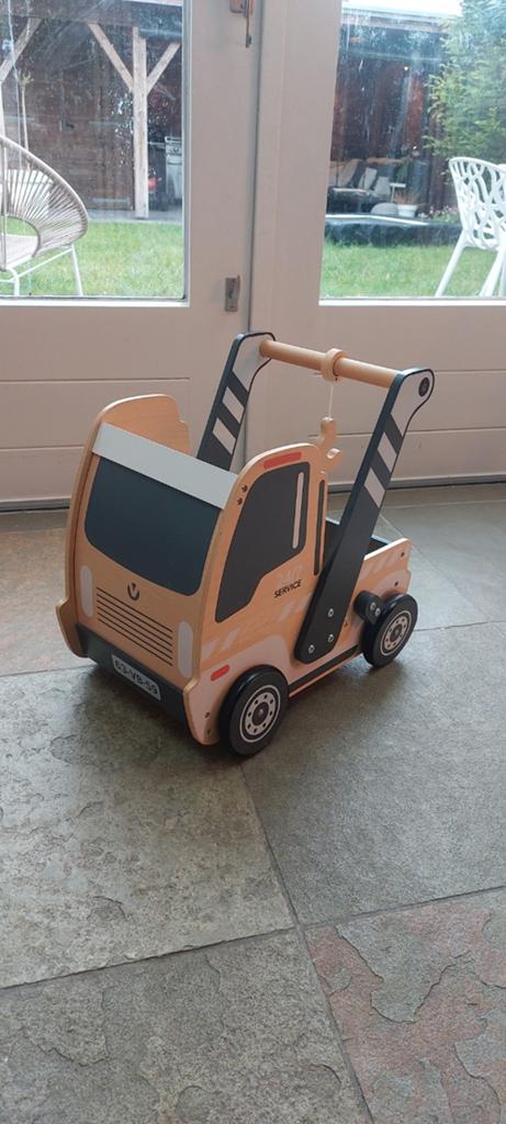 Houten loopwagen vrachtwagen takelwagen, Kinderen en Baby's, Speelgoed | Speelgoedvoertuigen, Ophalen of Verzenden, Zo goed als nieuw