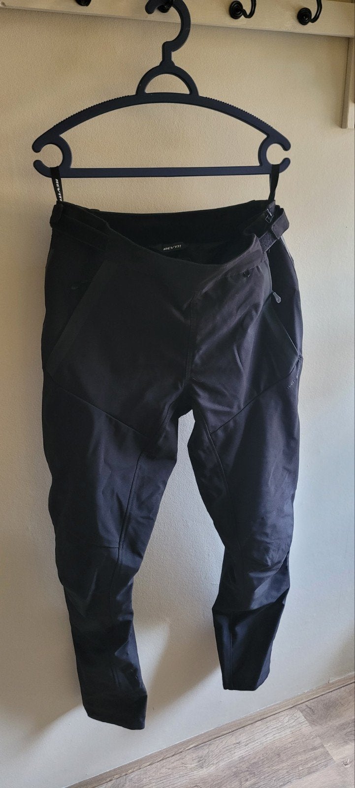 Motorbroek Berlin H20 dames, maat 42 - Softshell, waterdicht, Motoren, Kleding | Motorkleding, REV'IT!, Ophalen of Verzenden, Broek | textiel
