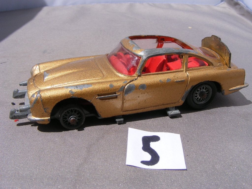 Aston Martin DB5 Corgi Toys 261 James Bond (5) incompleet, Ophalen of Verzenden, Gebruikt, Auto, Corgi