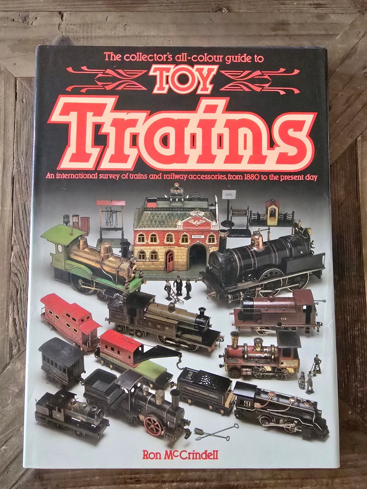 Toy Trains – Ron McCrindell – vintage verzamelboek, Ophalen of Verzenden, Gelezen, Overige onderwerpen