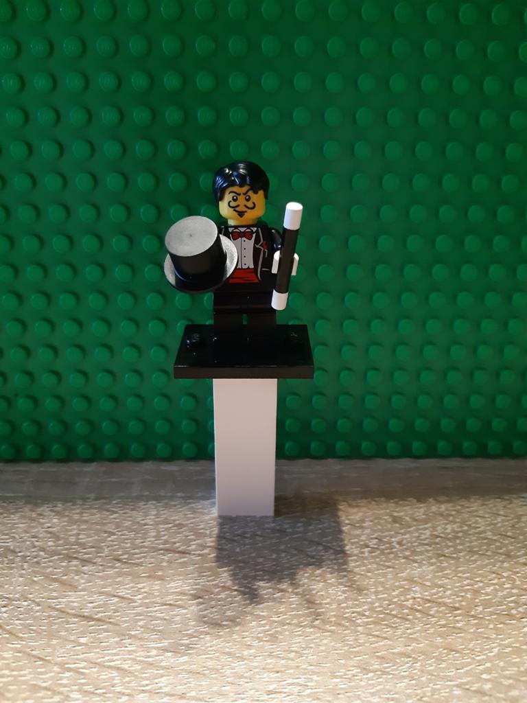 Lego Minifig series 1 Magician, Ophalen, Overige thema's, Lego, Zo goed als nieuw
