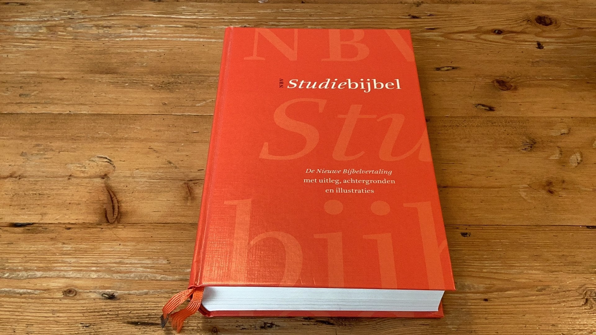 NBV STUDIEBIJBEL (als nieuwe bijbel)., Boeken, Ophalen of Verzenden, Zo goed als nieuw
