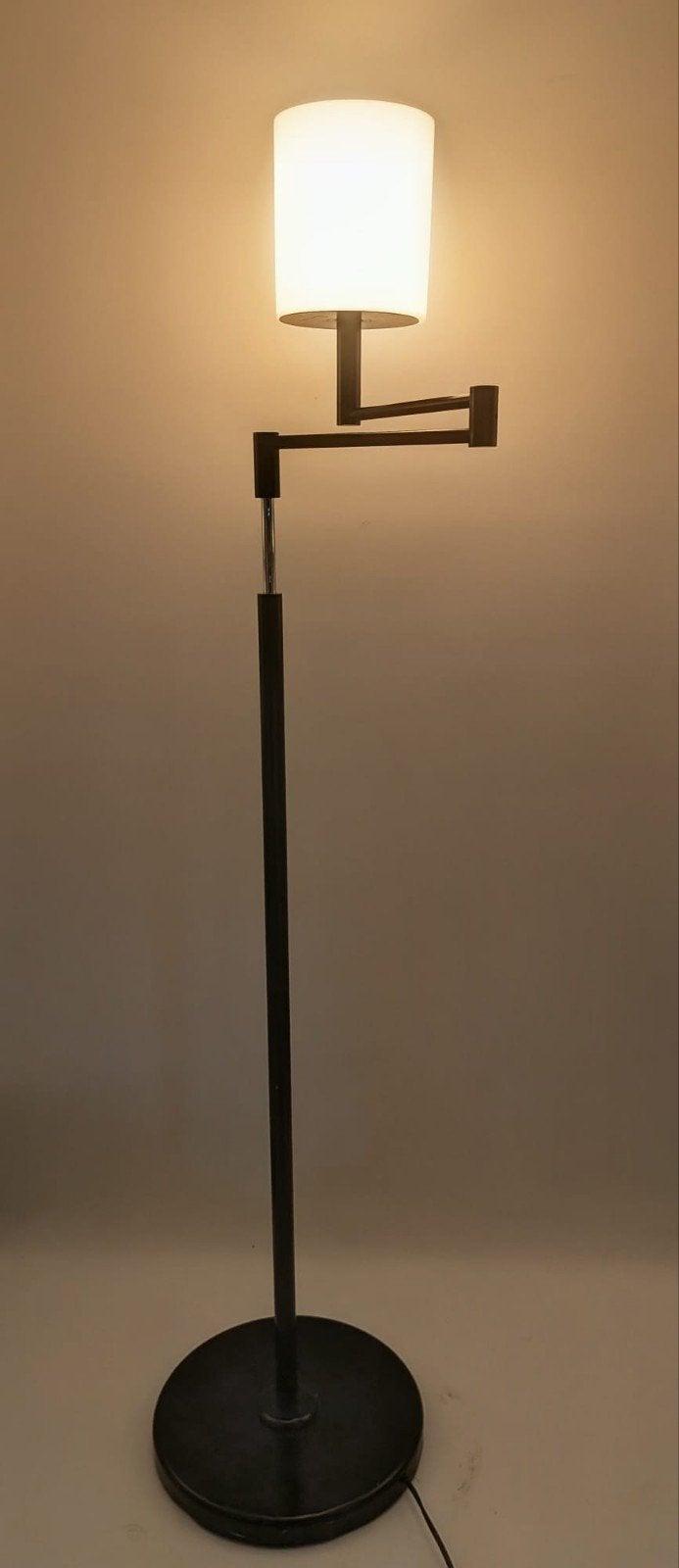 Dijkstra Lampen Verstelbare Vloerlamp | Zwart | Nederlands, Gebruikt, Onbekend, Ophalen of Verzenden, Stof