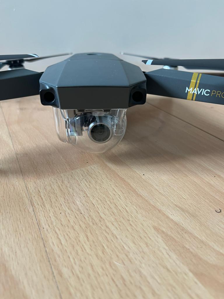 DJI Mavic Pro Drone - Zo goed als nieuw, Cameradrone, 5 tot 10 kilometer, 15 tot 30 minuten, Zo goed als nieuw