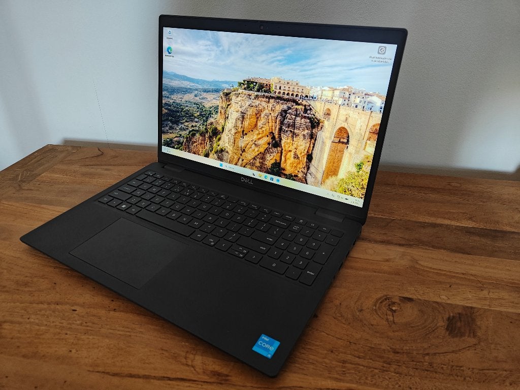 Dell Latitude 3520 perfect voor school, 2 tot 3 Ghz, Qwerty, 14 inch, Ophalen of Verzenden