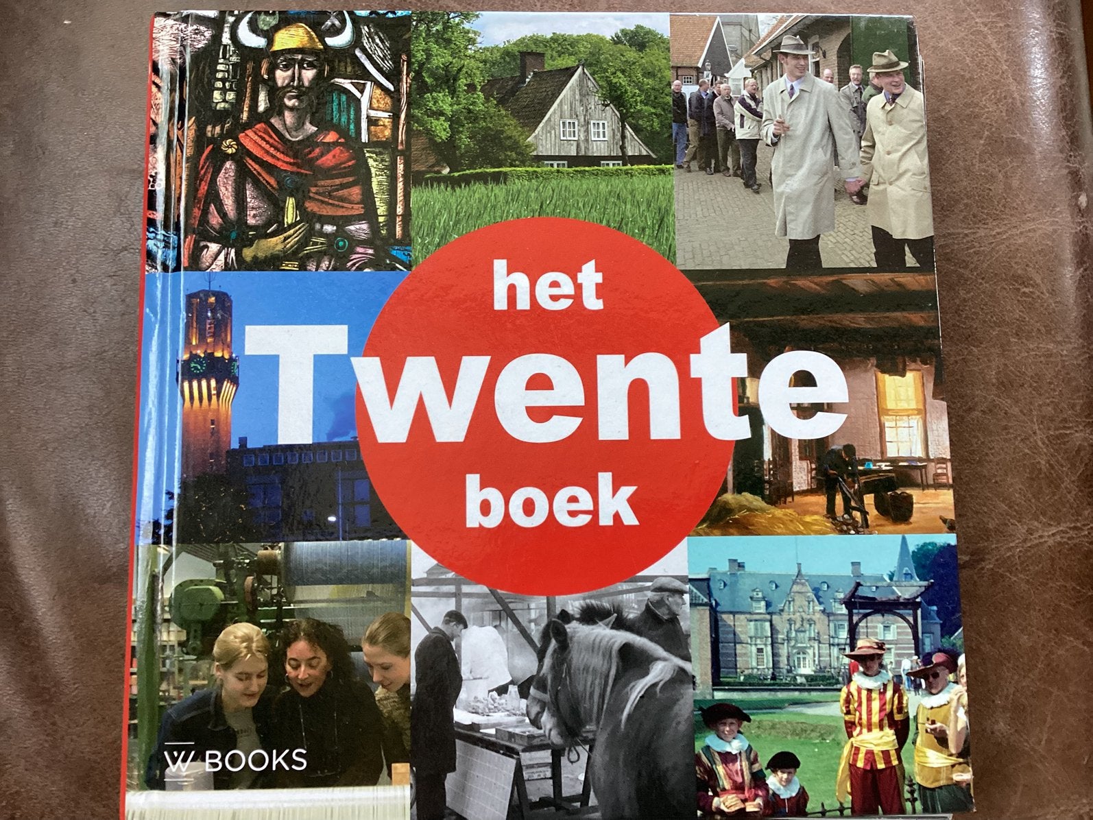 TWENTE, Eén persoon