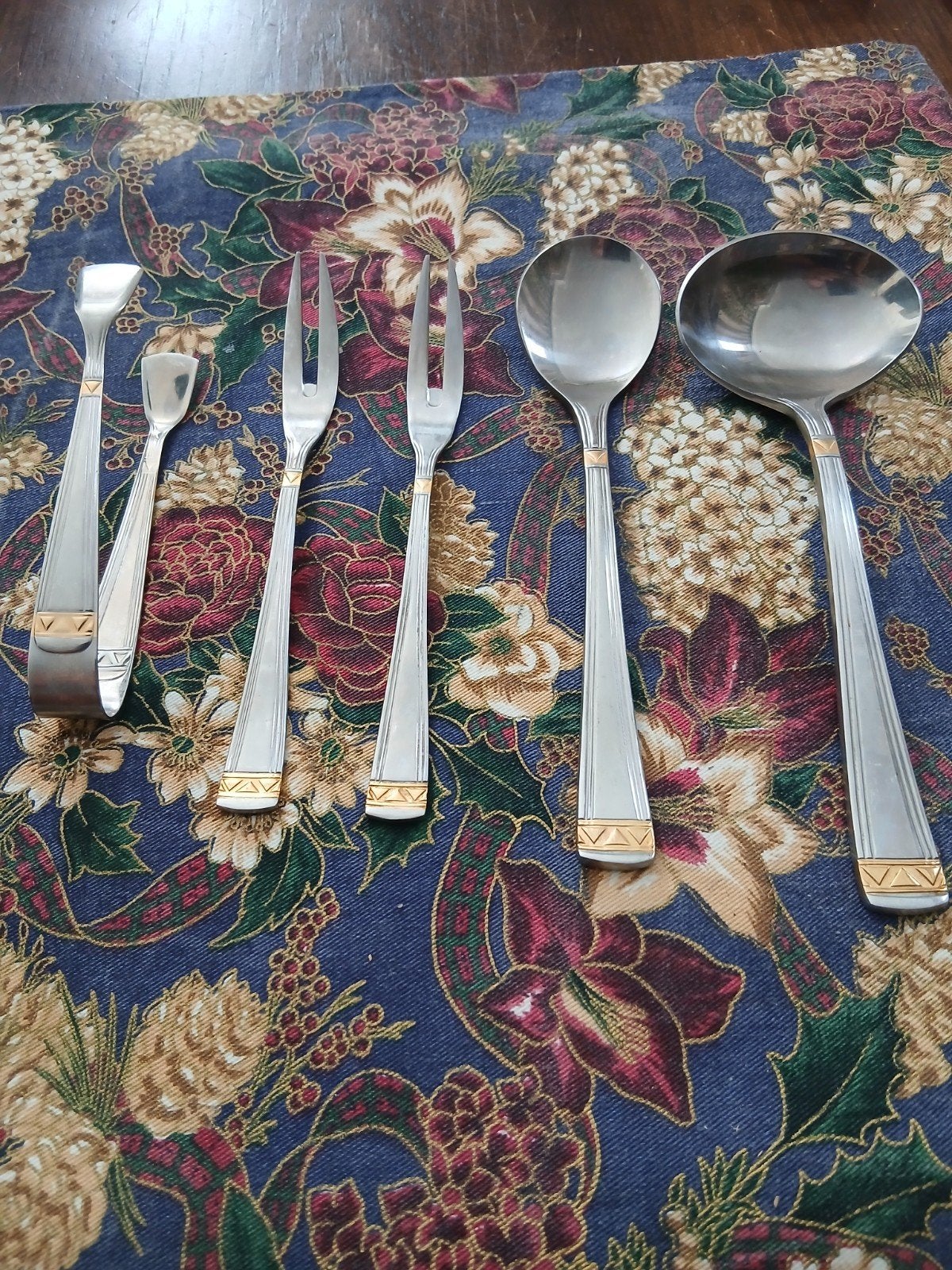 SBS 18/10 Edelstaal-Rostfrei Bestekset met Gouden Accent, Antiek en Kunst, Antiek | Bestek, Ophalen of Verzenden