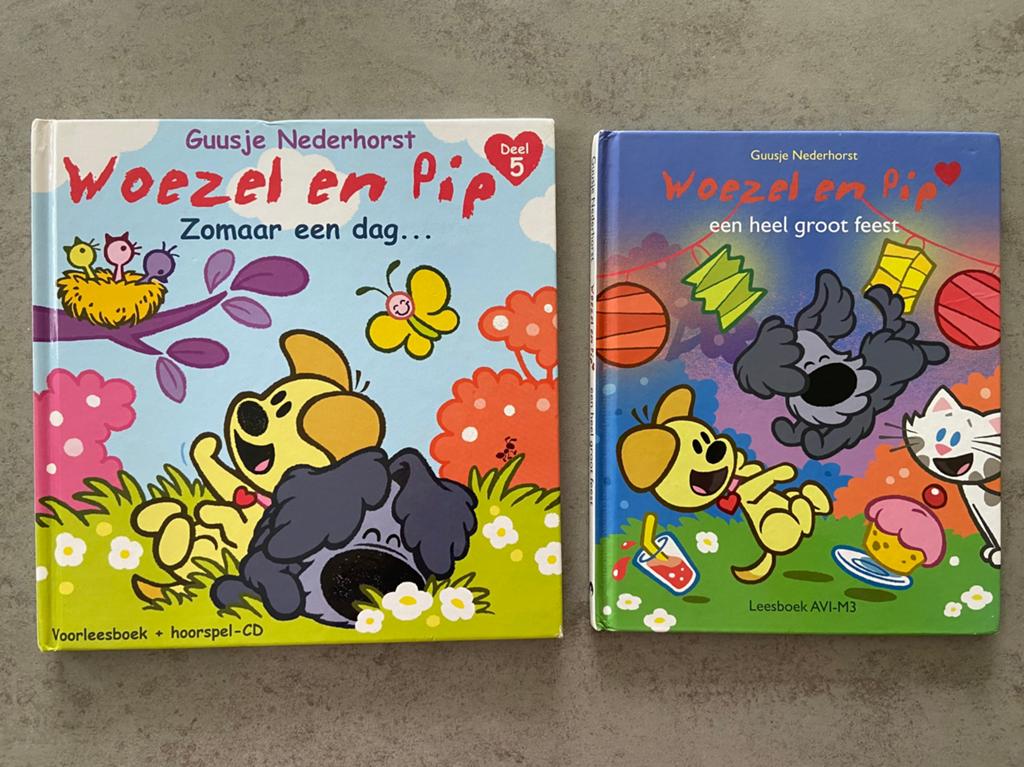 Twee boeken van Woezel en Pip, Boeken, Ophalen of Verzenden, Zo goed als nieuw, Fictie algemeen