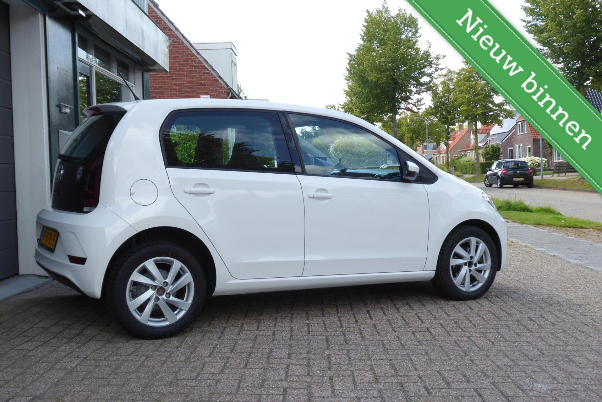 Volkswagen Up! 1.0 BMT move up!, 2017, DAB Radio, 144.899 KM, Auto's, Volkswagen, Voorwielaandrijving, Stof, Gebruikt, Start-stop-systeem