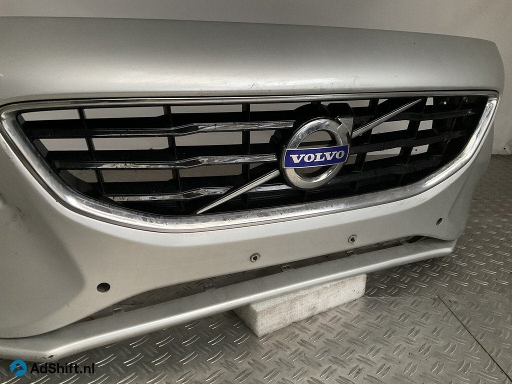 Bumper Volvo V40 Normaal 12- kls pdc 31283732 Grill Voorbump, Bumper