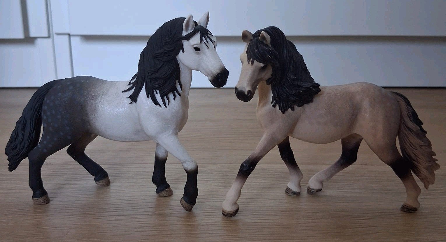 Schleich Andalusier hengst en merrie 13821 en 13793, Ophalen of Verzenden, Zo goed als nieuw