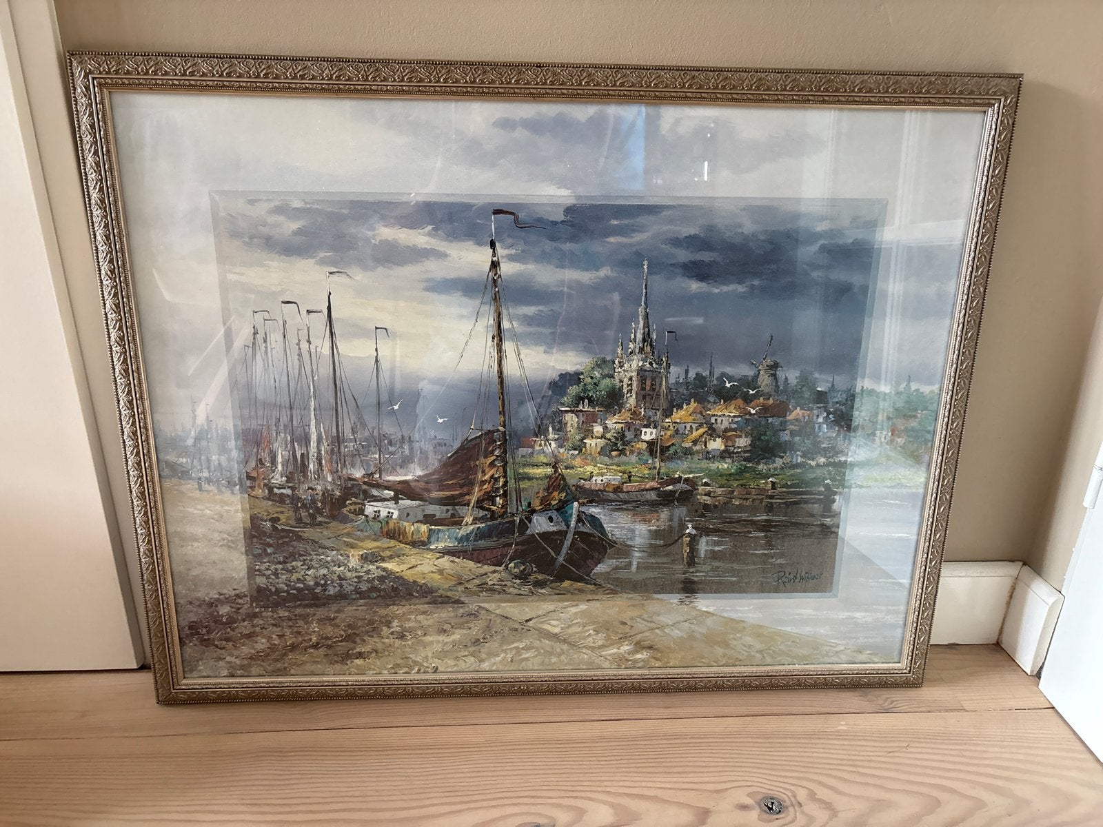 Schilderij: Haven met boten en stadsgezicht, Ophalen, Maritiem / water, Doek, Realistisch