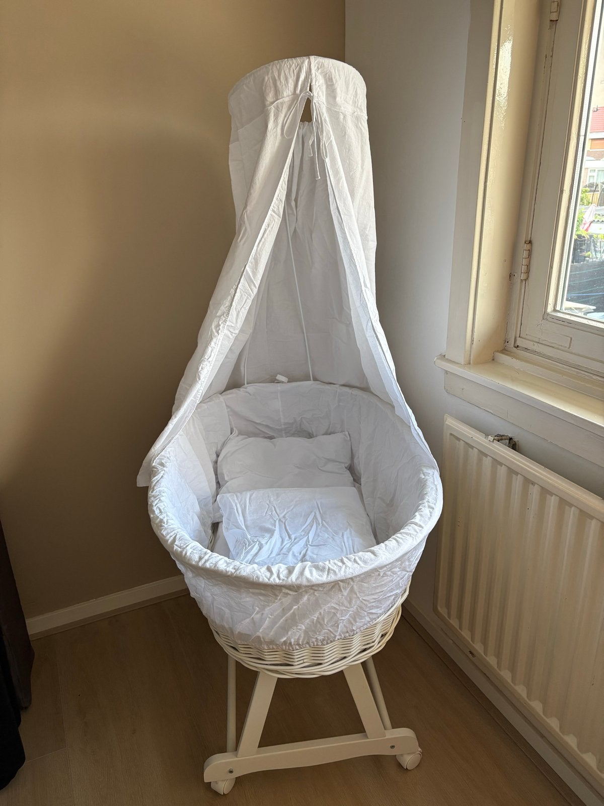 Witte Wieg met Hemel, Kinderen en Baby's, Babywiegjes en Ledikanten, Ophalen, Zo goed als nieuw, Wieg