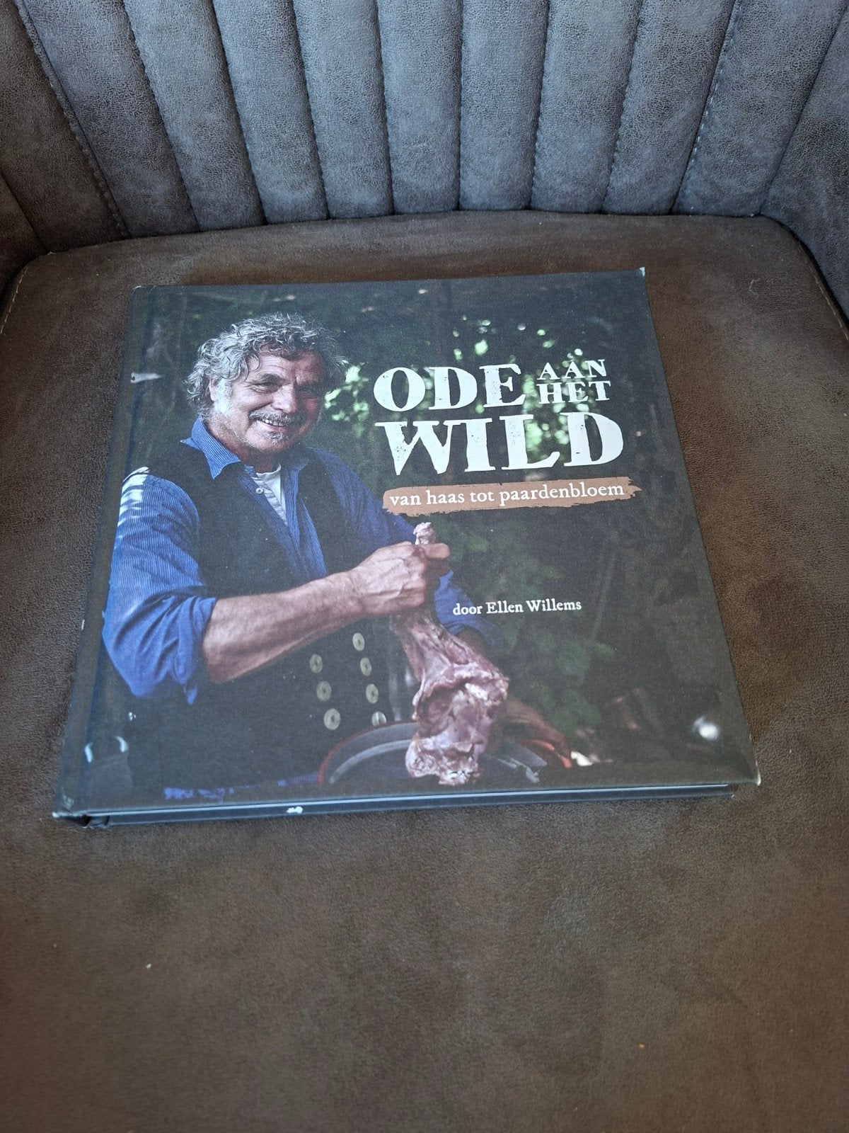 Ode aan het Wild: Van Haas tot Paardenbloem - Kookboek, Ophalen of Verzenden, Gezond koken, Hoofdgerechten, Zo goed als nieuw