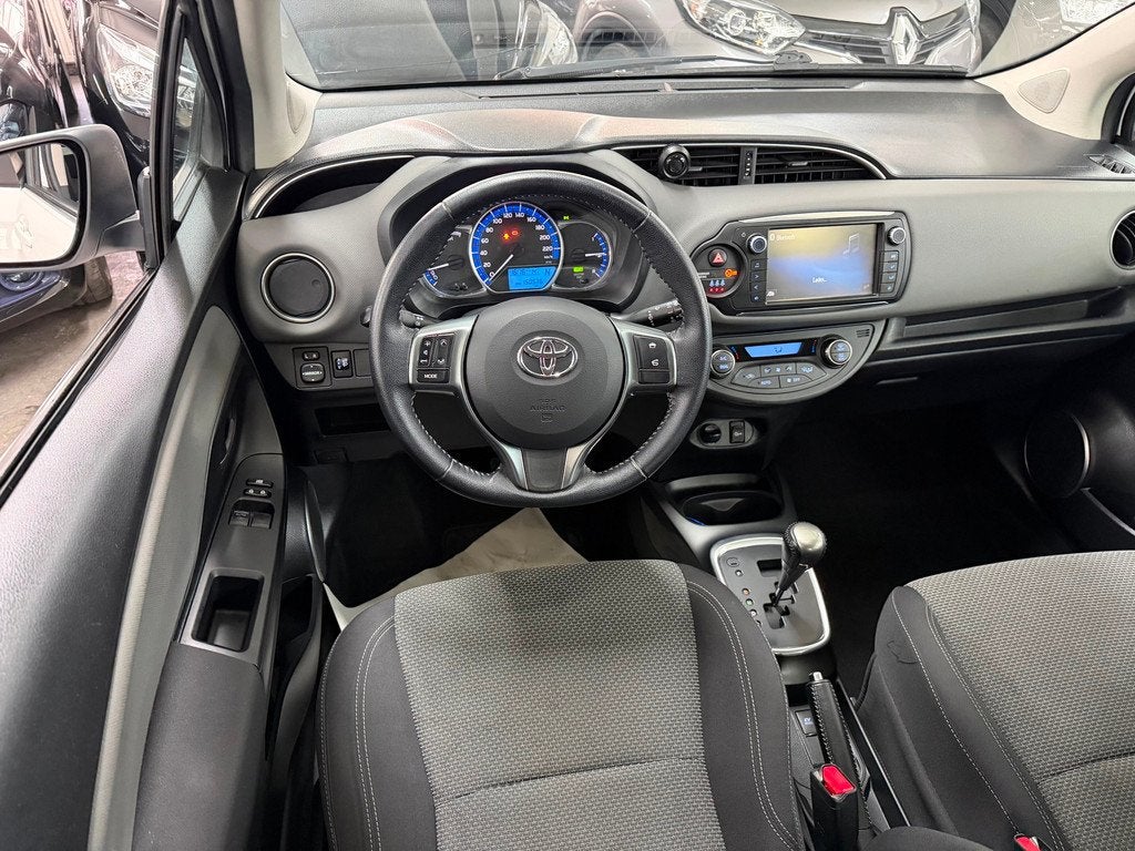 Toyota Yaris 1.5 Hybrid Business Plus Dealer onderhouden, Auto's, 1497 cc, Gebruikt, 4 cilinders, Bedrijf