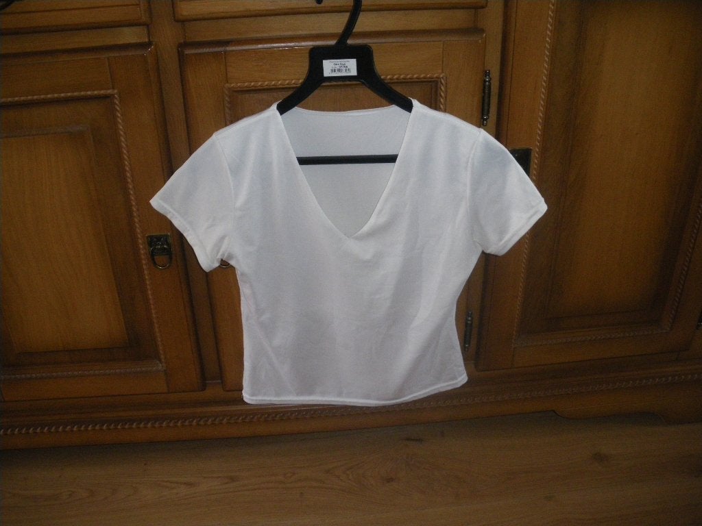 nieuw heel leuk wit zomer shirt v hals merk only maat smal, Kleding | Dames, Tops, Wit, Nieuw, Ophalen of Verzenden, Korte mouw