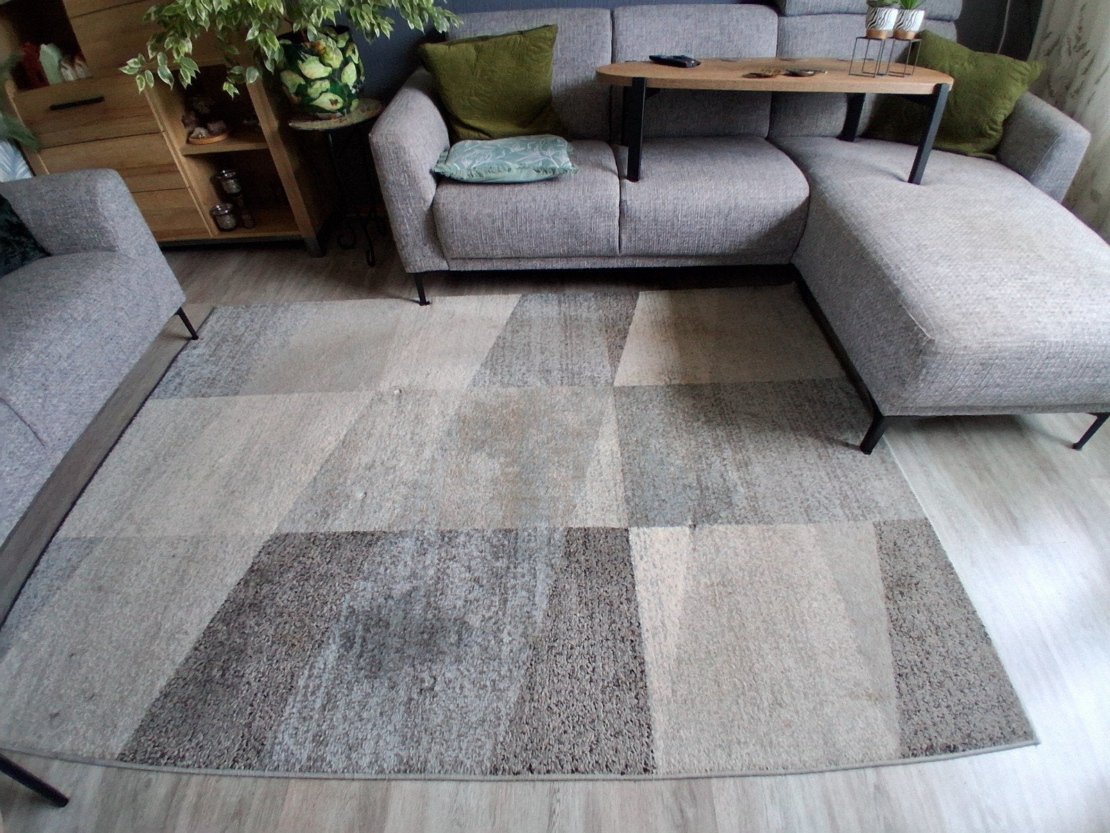 Modern Vloerkleed Grijs/Beige - Zo goed als nieuw, Grijs, 150 tot 200 cm, 200 cm of meer, Ophalen of Verzenden