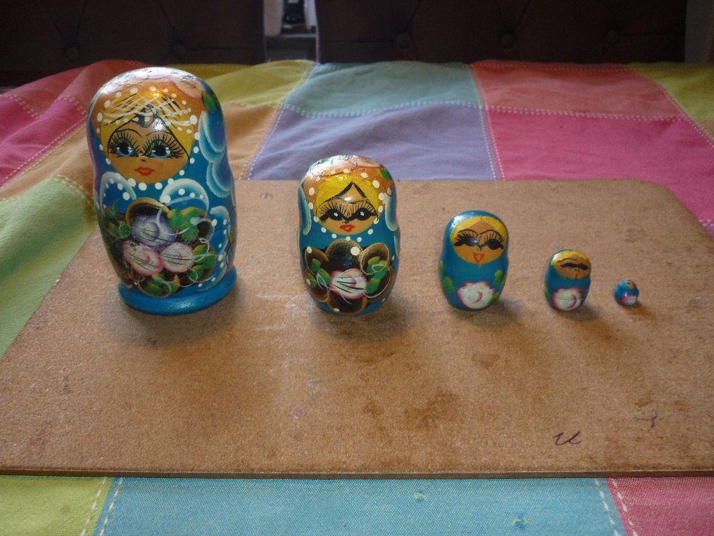 5 Leuke Matroesjka poppetjes in zeer goede staat, Ophalen of Verzenden, Zo goed als nieuw