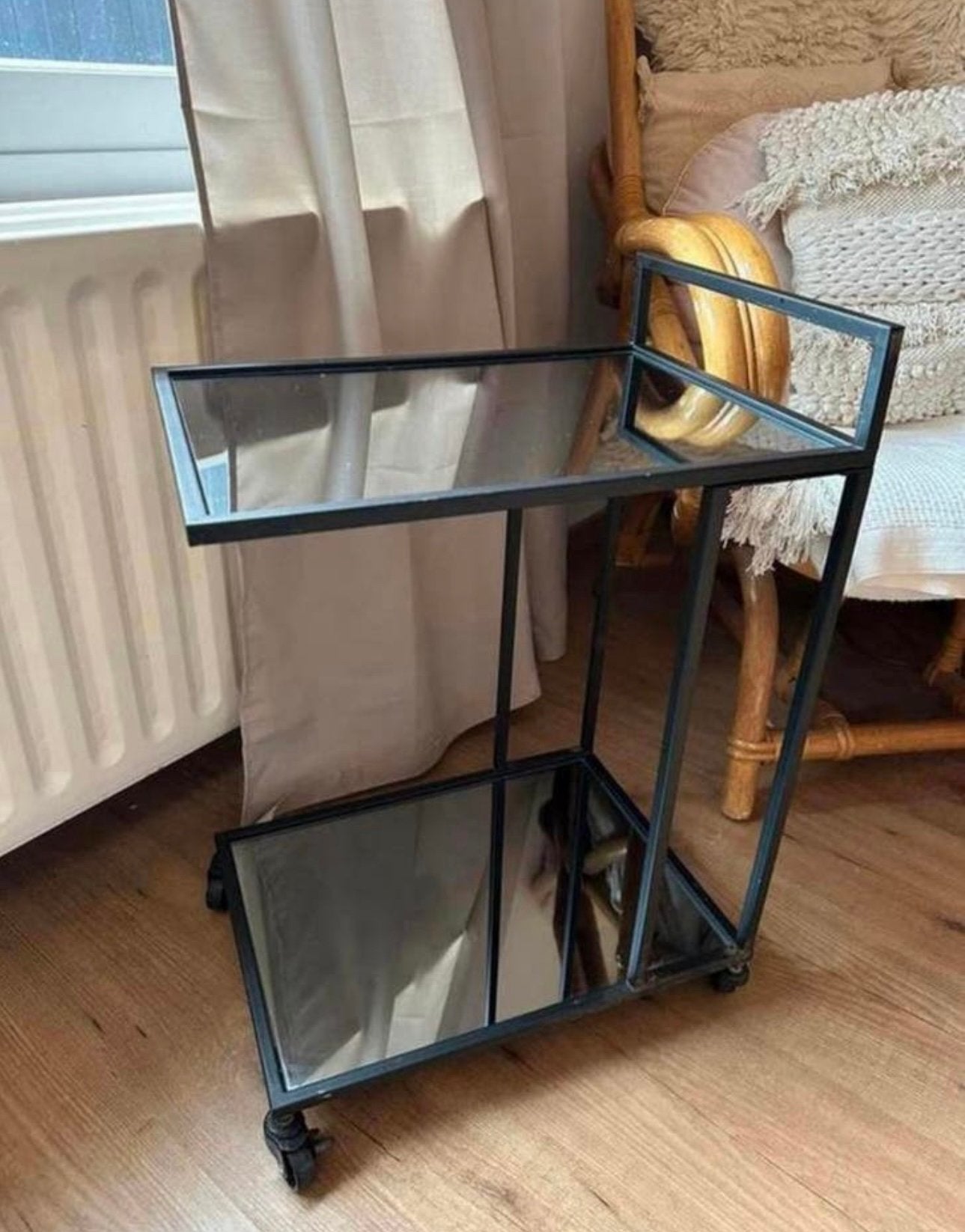 Drankentrolley / serveerwagen met moderne uitstraling, Ophalen