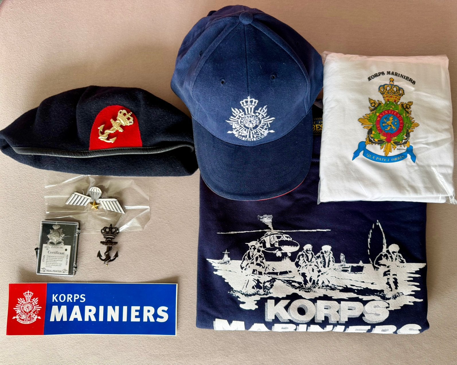 Korps Mariniers set van verschillende items, Ophalen of Verzenden, Marine, Nederland, Embleem of Badge