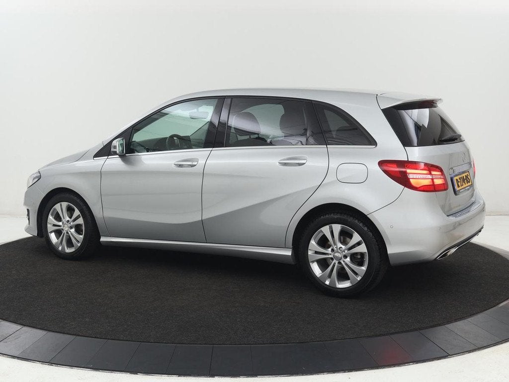 Mercedes-Benz B-klasse 200 Urban | Adaptive cruise | Stoelve, Auto's, 1325 kg, Gebruikt, Euro 6, 1595 cc