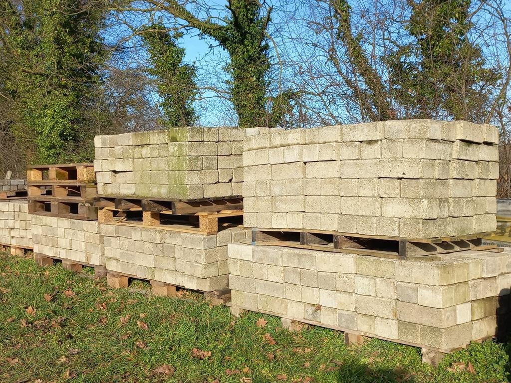 Klinkers ruim 14 m², Ophalen, Beton, 10 m² of meer, Klinkers