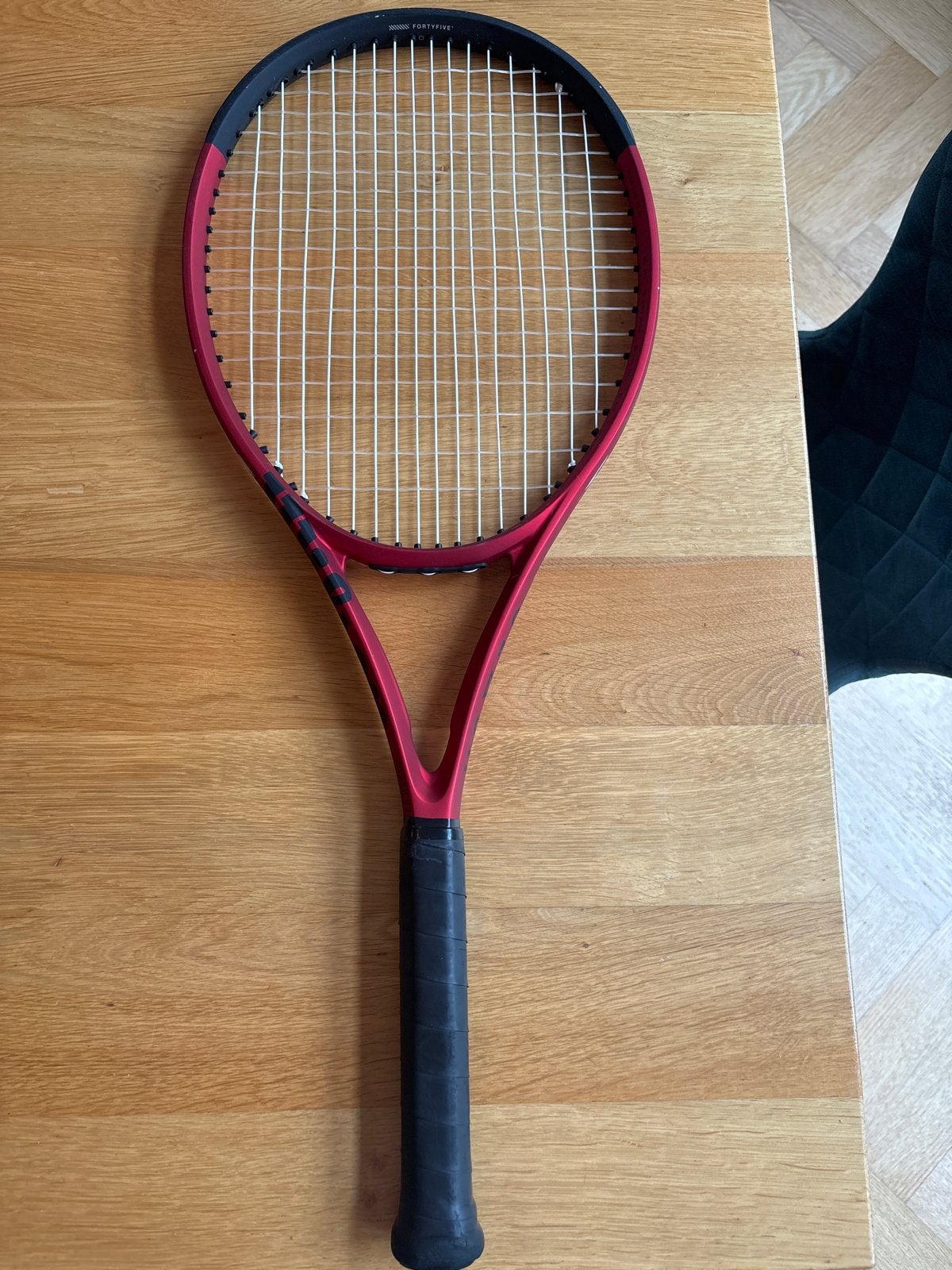 Wilson Clash 100 V2 Tennisracket - Zo goed als nieuw, Sport en Fitness, Tennis, Ophalen of Verzenden, Zo goed als nieuw, Wilson