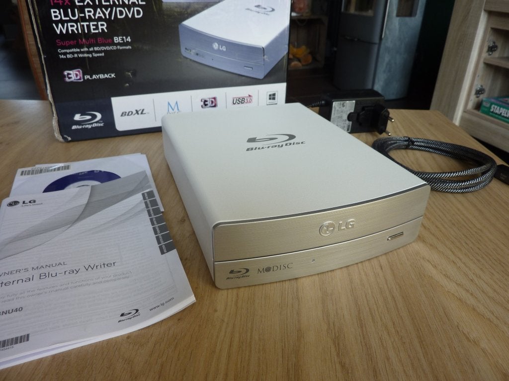 LG BE14NU40 externe blu-ray speler/ brander, M-Disc, Ophalen of Verzenden, Zo goed als nieuw, Dvd, MacOS