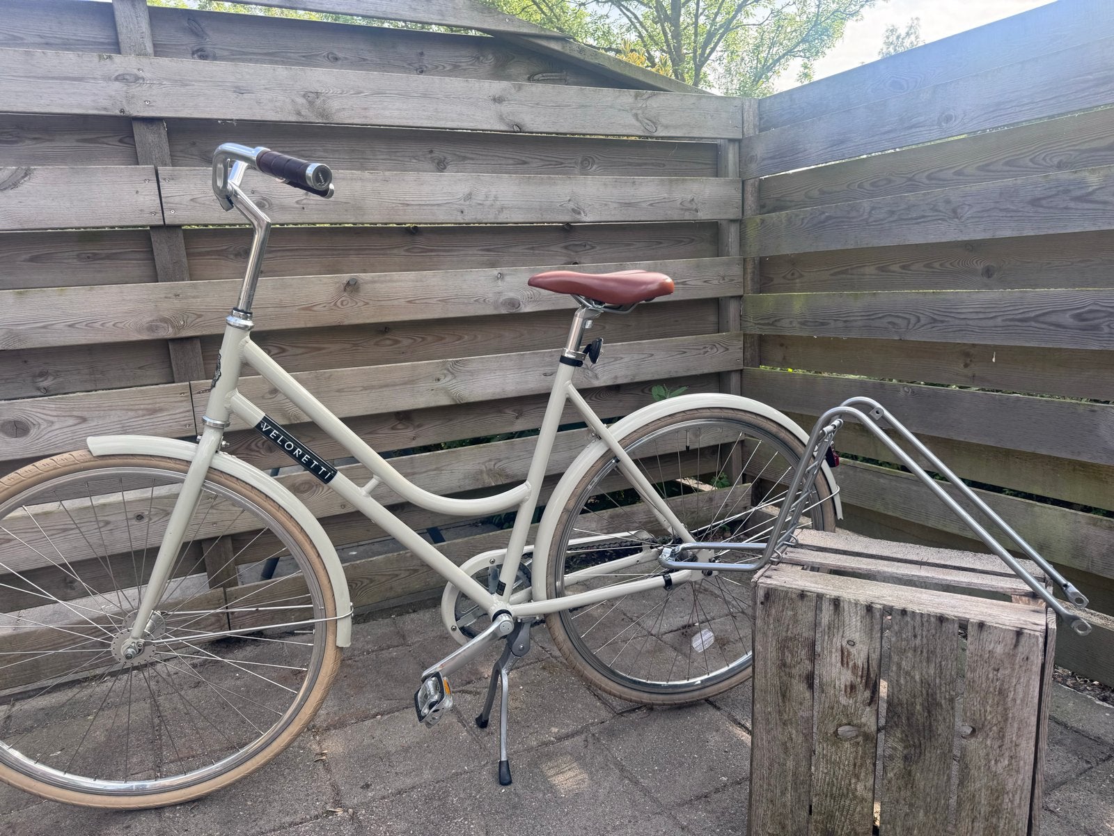 Veloretti Amsterdam Damesfiets - Crème, Fietsen en Brommers, Fietsen | Dames | Damesfietsen, Gebruikt, Overige merken, (Extra) lage instap
