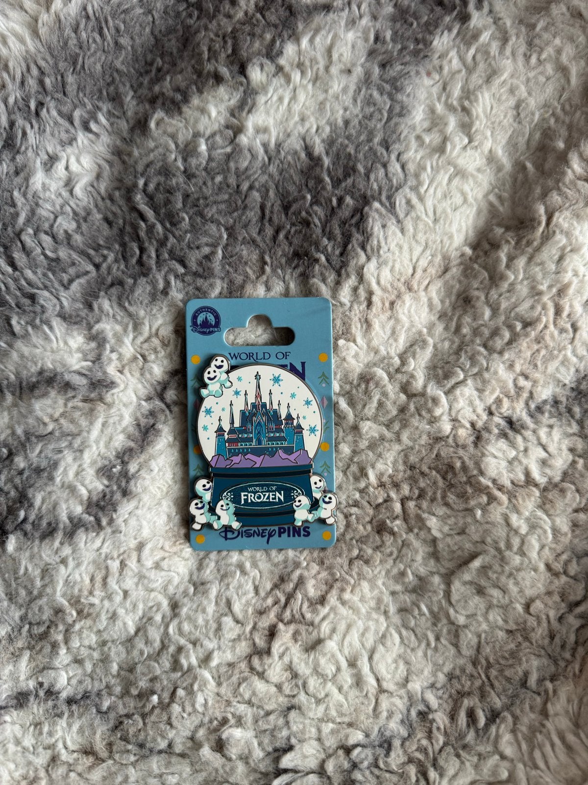 Disney Frozen World of Frozen Kasteel Pin, Verzamelen, Ophalen of Verzenden, Overige figuren, Nieuw, Overige typen