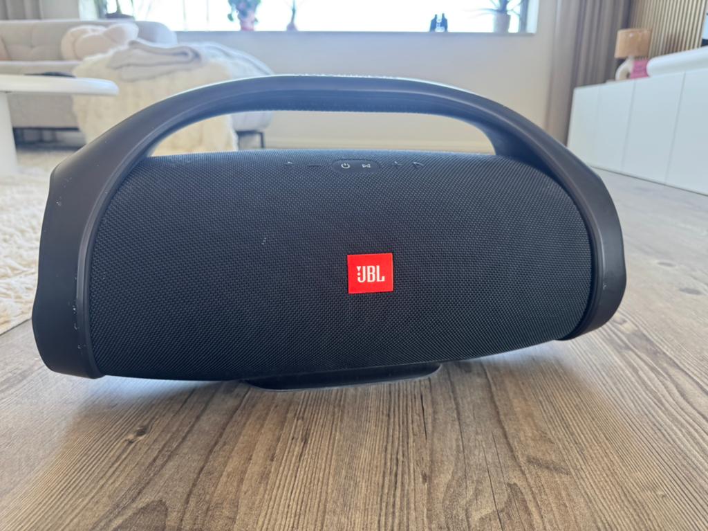 Jbl boombox, Ophalen, Zo goed als nieuw, 120 watt of meer, Subwoofer