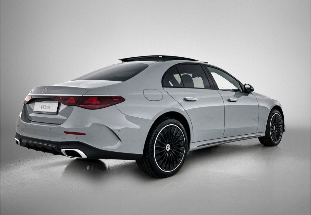 Mercedes-Benz E-Klasse 300 e Sport Edition | Premium pakket, Auto's, Mercedes-Benz, Automaat, Achterwielaandrijving, Zwart, Bedrijf