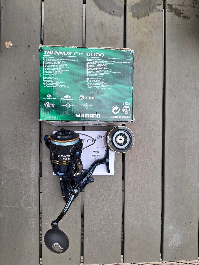 shimano thunnus 8000 baitrunner, Ophalen of Verzenden, Zo goed als nieuw, Molen