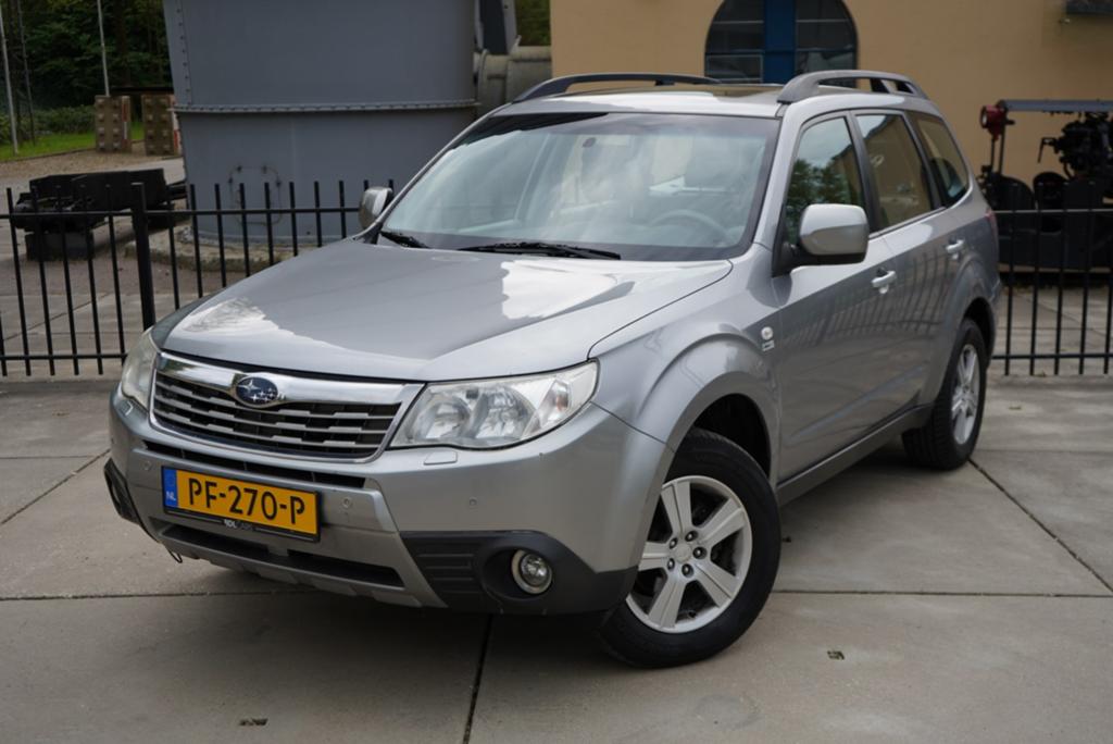 Subaru Forester 2.0 110KW AWD 2008 Grijs, Auto's, Subaru, 1994 cc, Stof, 1440 kg, 4 cilinders