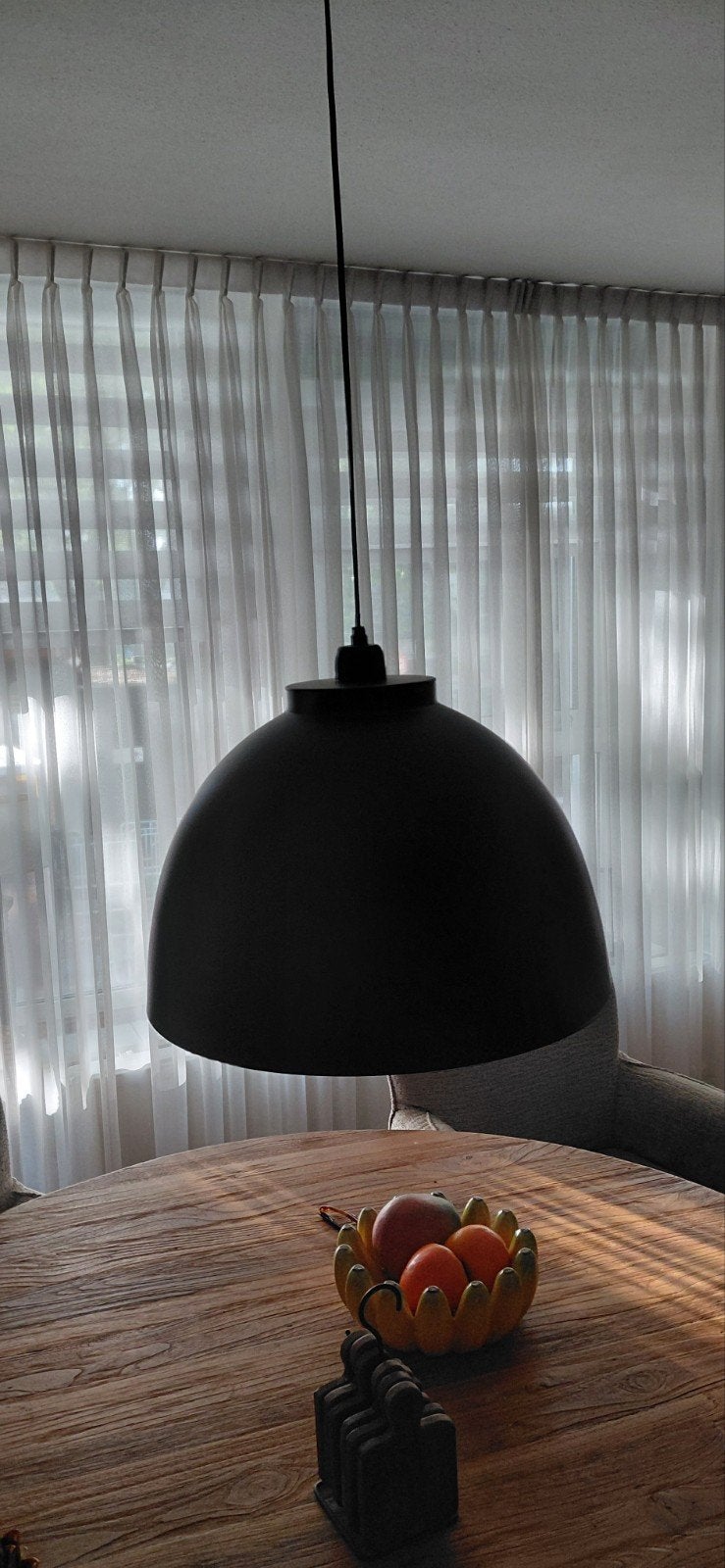 Moderne hanglamp zwart met goud - perfect voor eettafel, Ophalen, E27 (groot), Zo goed als nieuw, Metaal