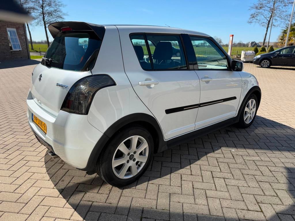Suzuki Swift 1.3 Xpression/ Dealer onderhouden/ Net & zuinig, Auto's, Voorwielaandrijving, Stof, Zwart, 400 kg