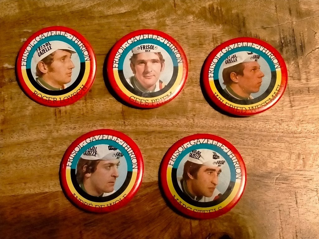 Frisol-Gazelle -Thirion wielrennen ploeg vintage buttons set, Verzenden, Gebruikt, Overige binnenlandse clubs, Overige typen