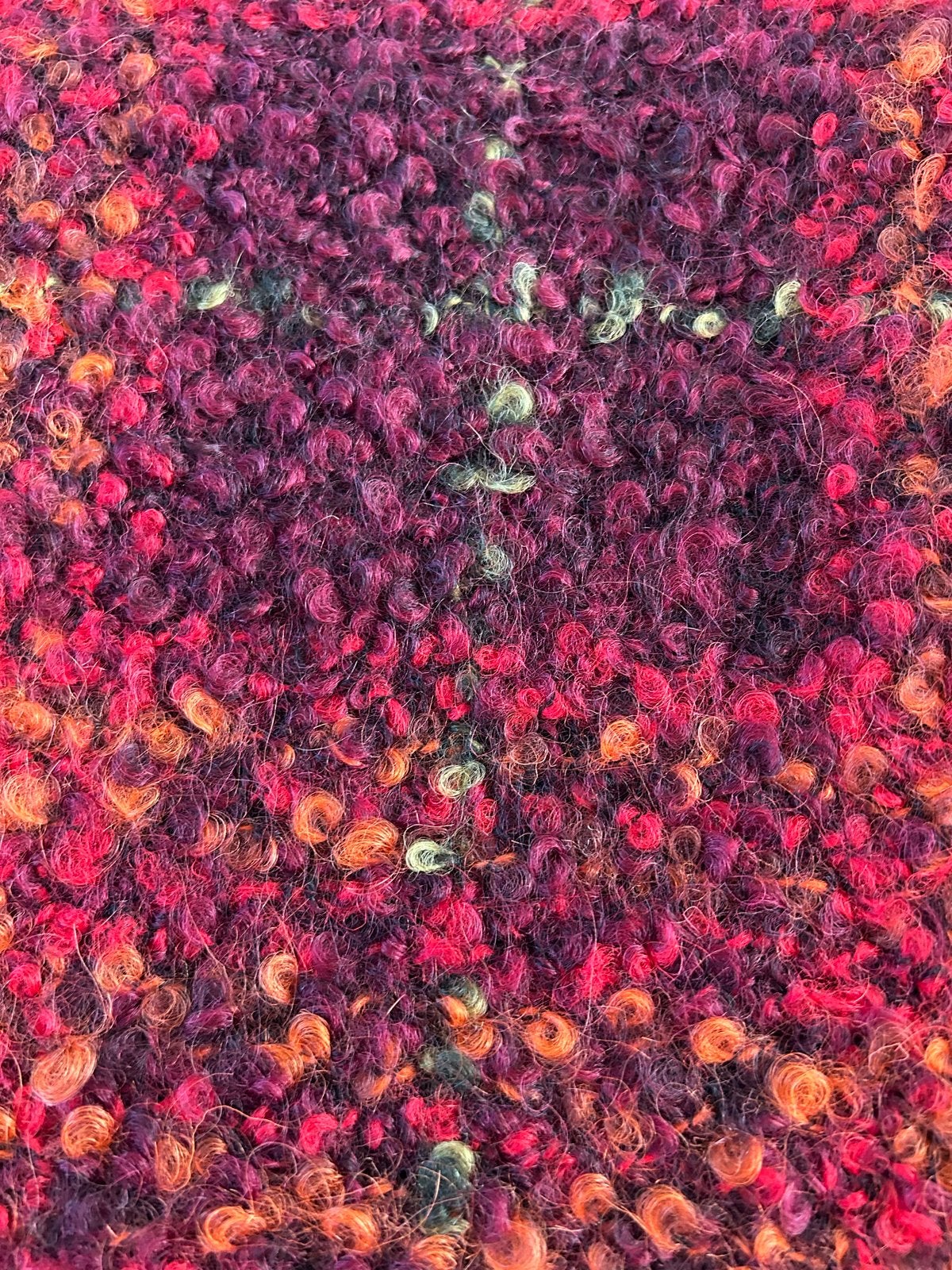 Exclusieve Bouclé Chanel Stof - Diverse Kleuren, Wol, Meerkleurig, 120 cm of meer, Ophalen of Verzenden