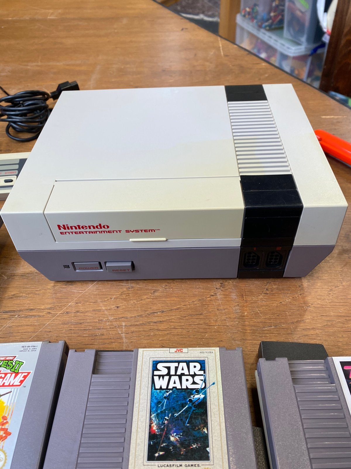 Nintendo NES - 2 controllers & Zapper  & Genius + 12 games, Ophalen of Verzenden, Gebruikt, Met 2 controllers, Met games