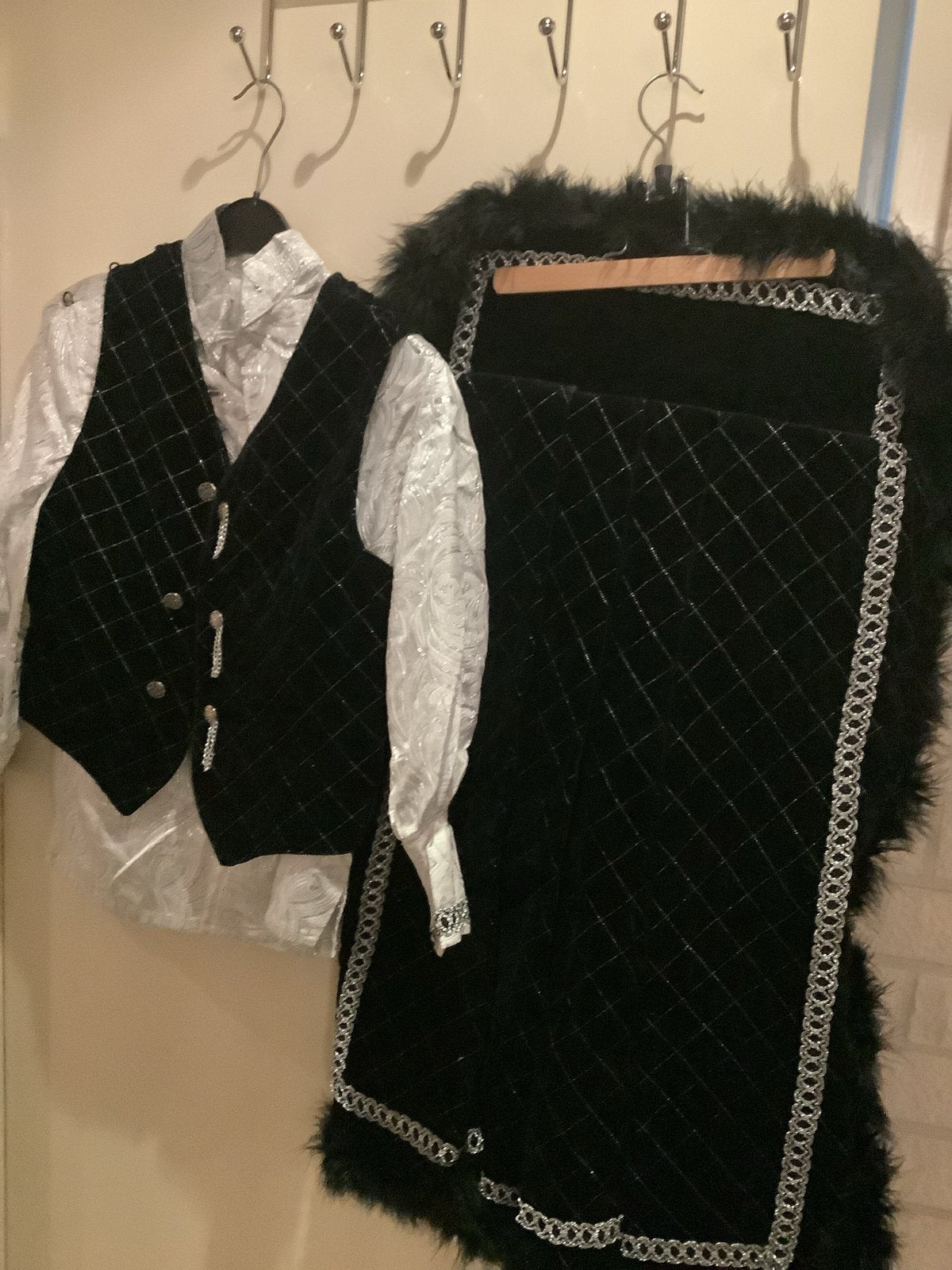 Prinsenpak zwart met zilveren accenten, maat 158, Ophalen, Gebruikt, 158 t/m 164, Jongen