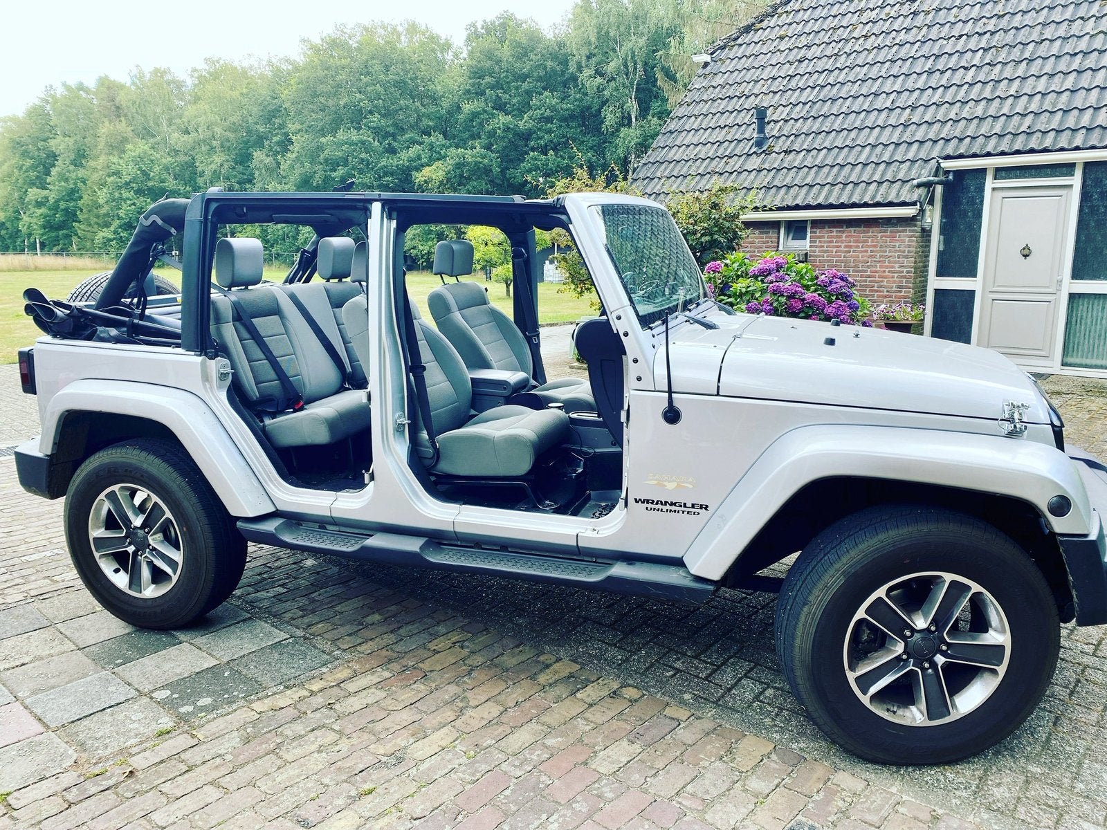 Jeep Wrangler JKU Sahara 2008 hardtop/softtop/sunrider top., Auto's, Stof, Dealer onderhouden, Wrangler, SUV of Terreinwagen