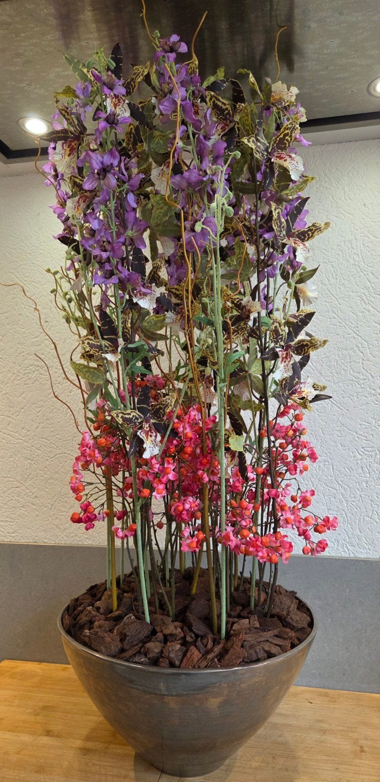 XL bloemstuk met prachtige Silk-ka kunstbloemen Ecri vaas, Huis en Inrichting, Woonaccessoires | Kunstplanten en Kunstbloemen