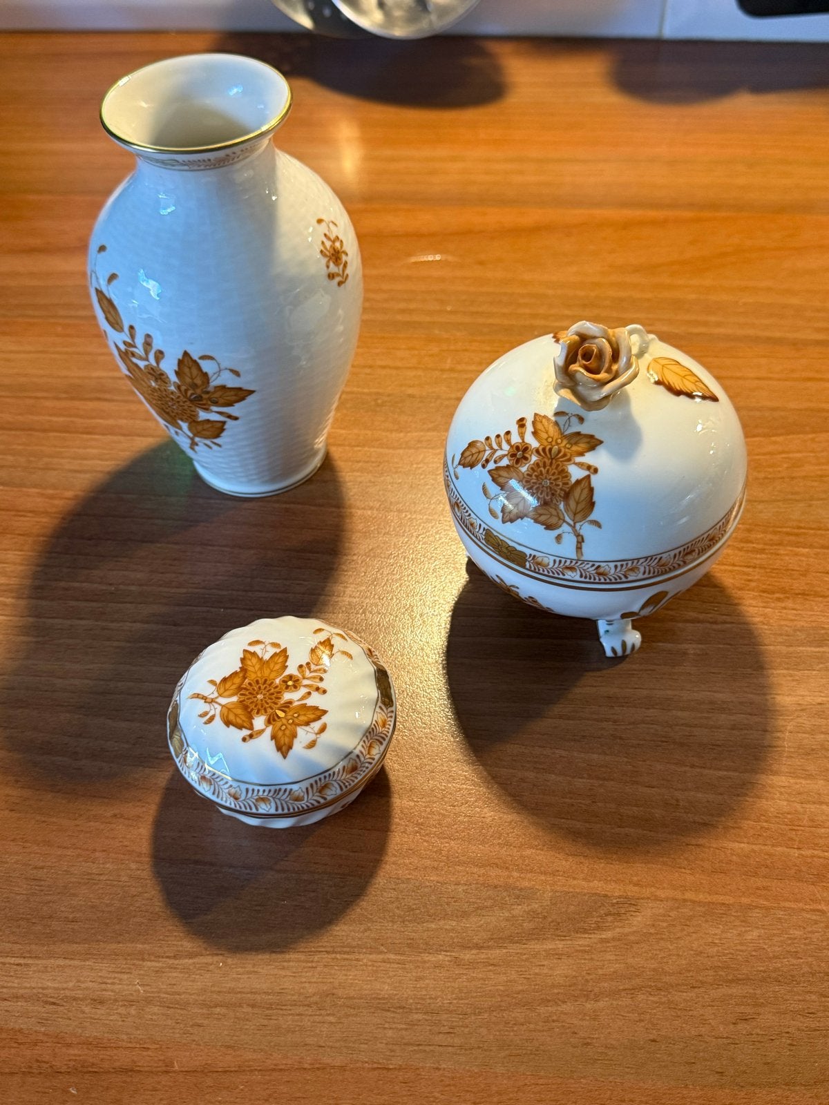 Herend Porselein Set: Vaas, Suikerpot en Doosje, Antiek en Kunst, Ophalen of Verzenden