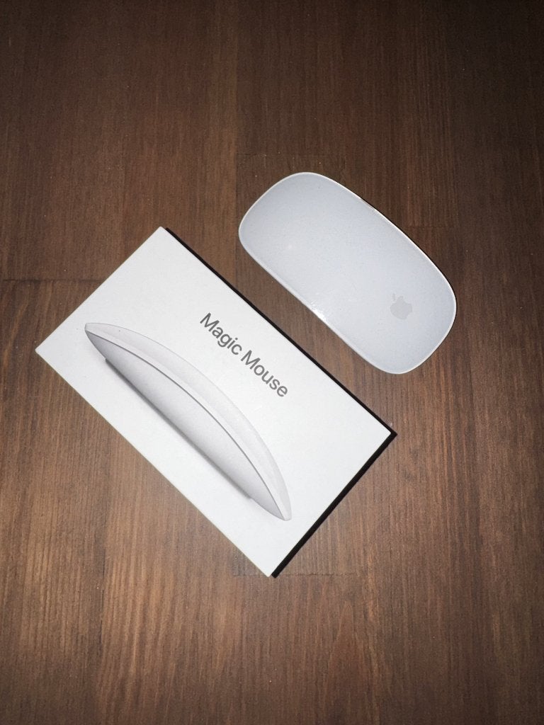 Magic Mouse 2 Lightning, Computers en Software, Muizen, Muis, Gebruikt, Ophalen of Verzenden, Apple Magic Mouse
