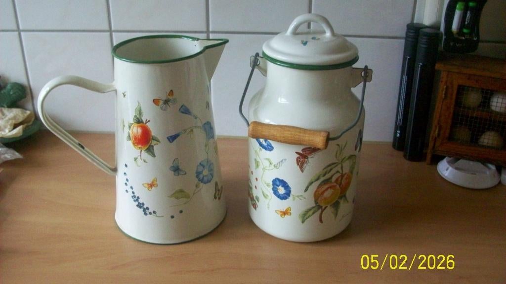 Emaille waterkan en melkbus Janneke Brinkman, Antiek en Kunst, Antiek | Emaille, Ophalen of Verzenden