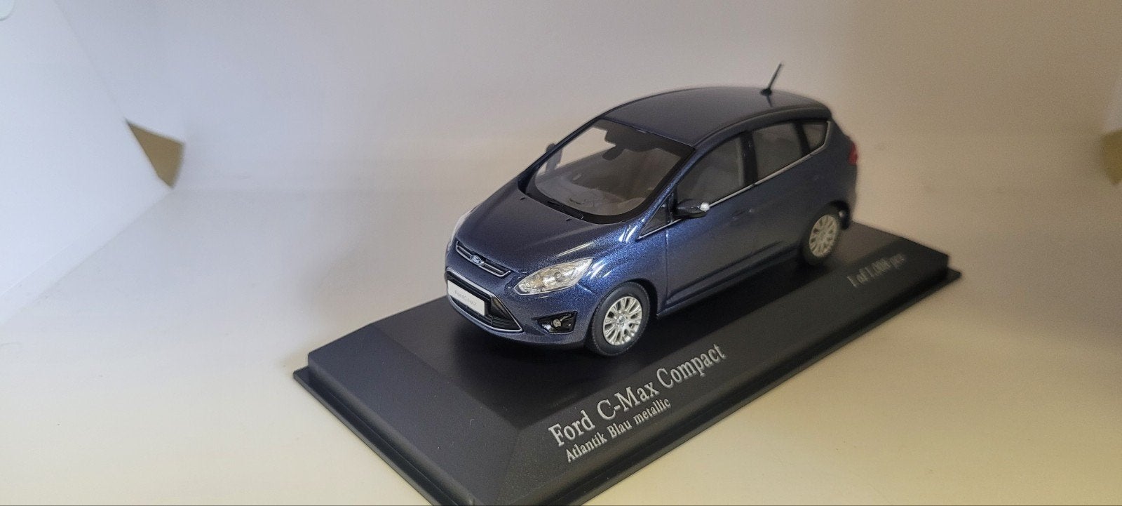 Minichamps 2010 Ford C_Max Compact blauw metallic, Hobby en Vrije tijd, Ophalen of Verzenden, Nieuw, Auto, MiniChamps