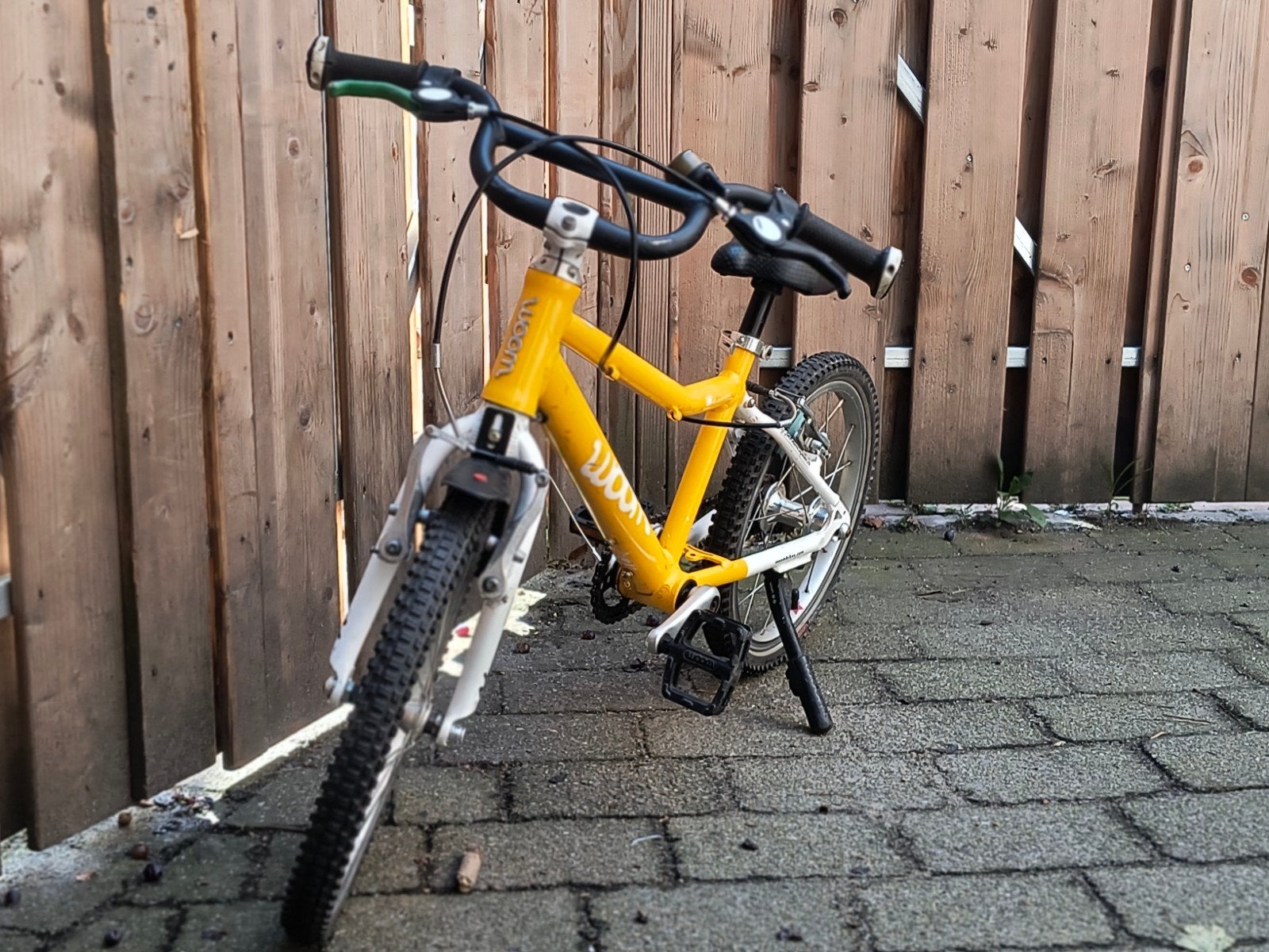 Woom 3 Kinderfiets - Geel, 16 inch, Fietsen en Brommers, Fietsen | Kinderfietsjes, Ophalen, Velgrem, Woom, 16 tot 20 inch