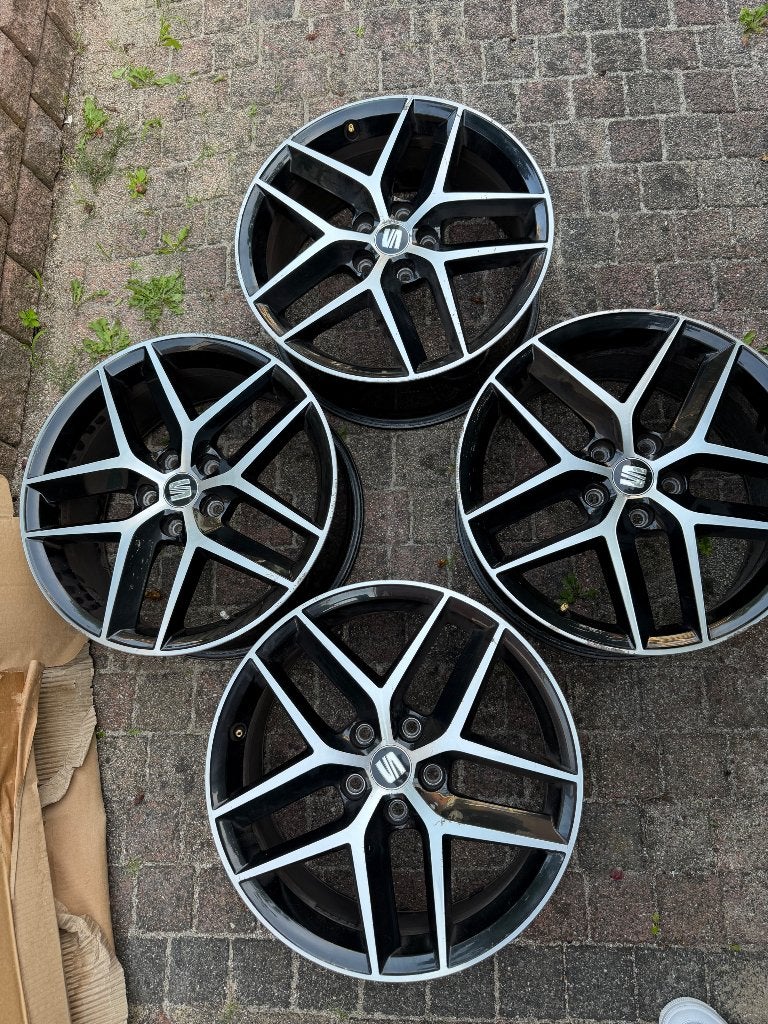 Originele SEAT Performance 19 inch velgen, Ophalen, Gebruikt