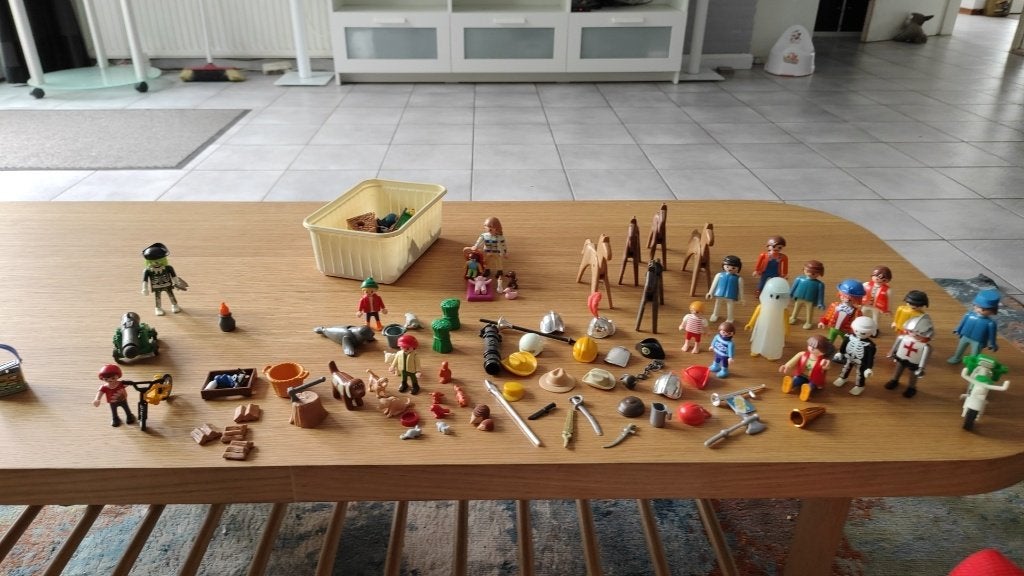 Grote partij vintage Playmobil losse onderdelen en figuren, Gebruikt, Losse onderdelen, Ophalen of Verzenden, Figuren