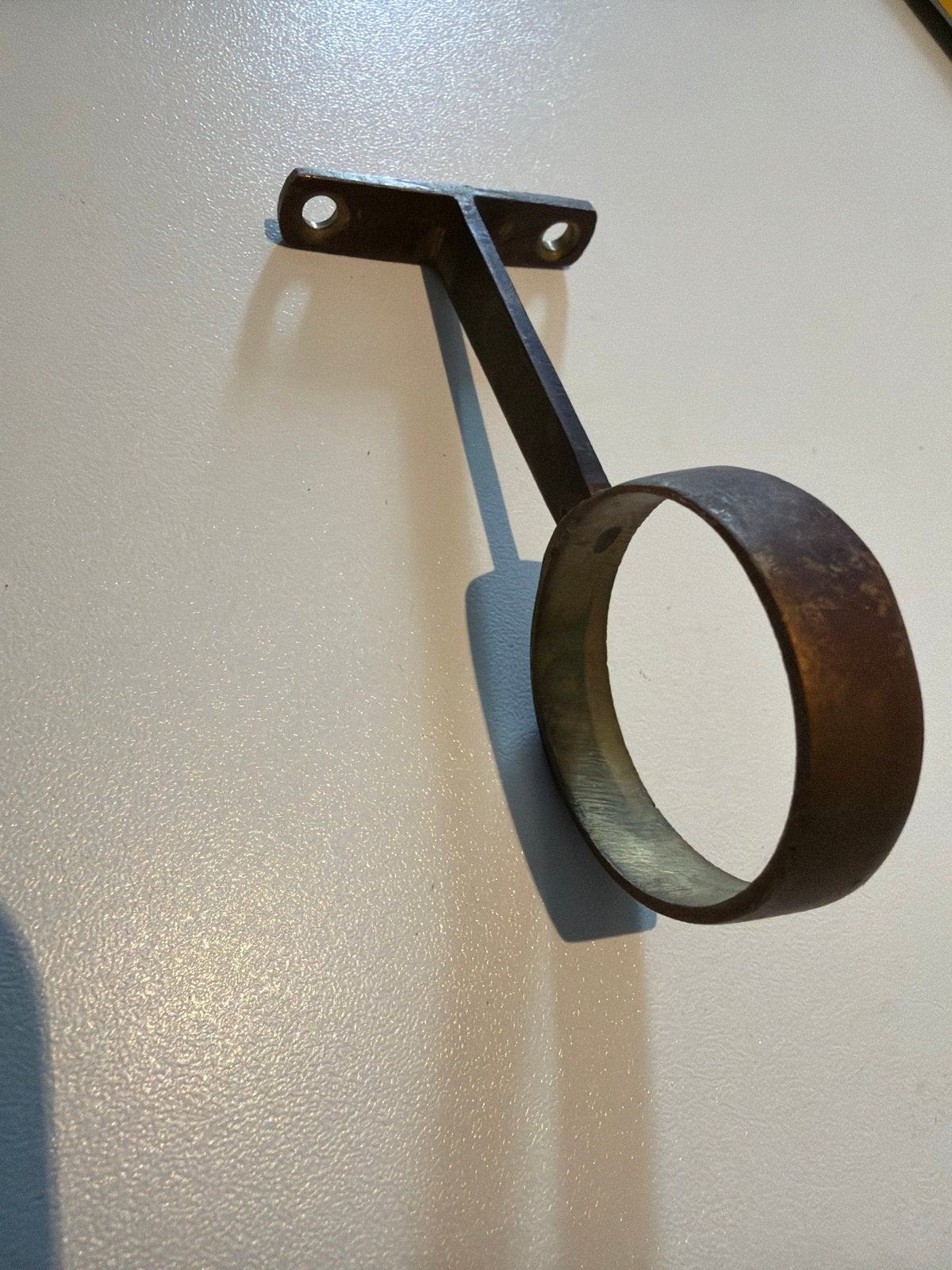 Metalen beugel voor buis of staaf, Ophalen of Verzenden